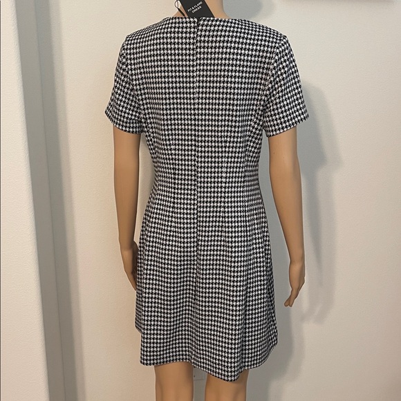 NWT Express Knit Black & White Houndstooth Check Dress - Picture 8 of 15